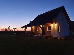 Comfortable Holiday Home, Private Garden, Sauna