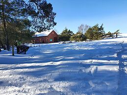 Comfortable Holiday Home, Private Garden, Sauna
