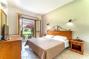 Hotel Ribot with pool in Arborea