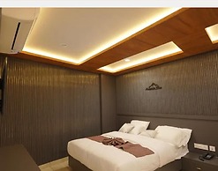 Mountain View Tourist Home