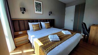 Falcon Boutique Hotel
