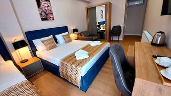 Falcon Boutique Hotel