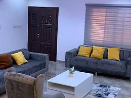 Beautiful Serviced Apartment at Nanakrom, Accra