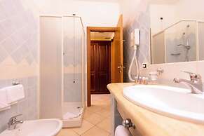 Hotel Medar with pool in Arborea