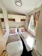 3bed-8berth- Hot Tub-mablethorpe-pet Friendly-wifi