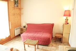 Apartment With Balcony in Chatel
