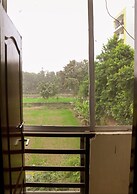 Happy Home - 10 Mins From Sangam River