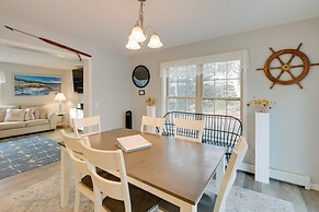 Swim, Fish, Hike: West Bay Family Retreat w/ Deck!