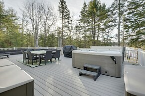 Swim, Fish, Hike: West Bay Family Retreat w/ Deck!