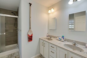 Swim, Fish, Hike: West Bay Family Retreat w/ Deck!