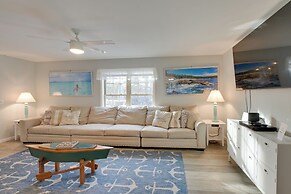 Swim, Fish, Hike: West Bay Family Retreat w/ Deck!