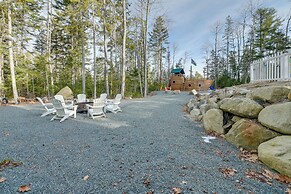 Swim, Fish, Hike: West Bay Family Retreat w/ Deck!