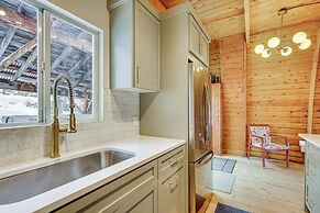 Half-mi to Park City Mountain: Cabin w/ Hot Tub!