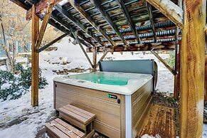 Half-mi to Park City Mountain: Cabin w/ Hot Tub!