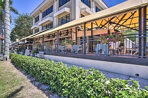 Family-friendly Home ~ 4 Mi to Naples Beach & Pier