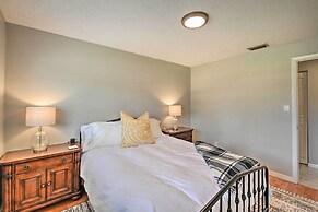 Family-friendly Home ~ 4 Mi to Naples Beach & Pier