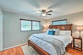 Family-friendly Home ~ 4 Mi to Naples Beach & Pier