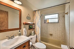 Family-friendly Home ~ 4 Mi to Naples Beach & Pier