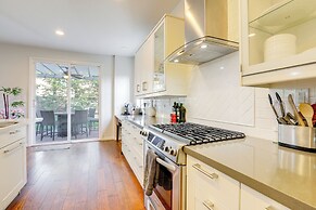 4 Mi to UC Davis: Updated Family Home!