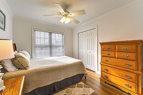 9 Mi to Dtwn: Greenville Home w/ Screened Patio!