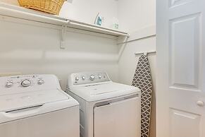 9 Mi to Dtwn: Greenville Home w/ Screened Patio!