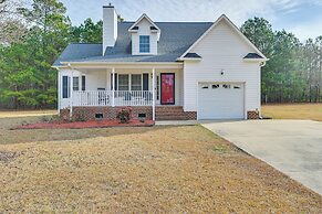9 Mi to Dtwn: Greenville Home w/ Screened Patio!