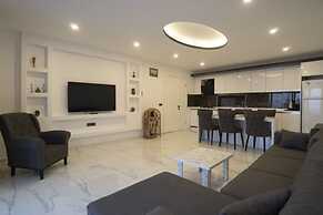 Villa Ebru 2 is 2 bed 4 Guests Luxury Villa