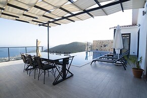 Villa Ebru 2 is 2 bed 4 Guests Luxury Villa