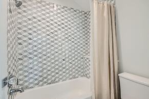 1102 Park Avenue Dream 4 Bedroom Home