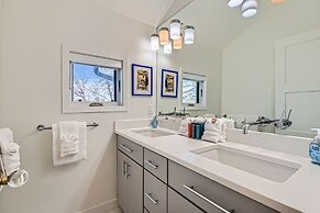 1102 Park Avenue Dream 4 Bedroom Home