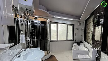 BEVERLY VILLA