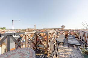Luxury Burano Penthouse - Lagoon View