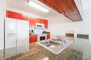 Sky High 31st Floor Condo W Parking