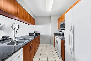 Sky High 31st Floor Condo W Parking