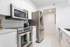 Sky High 31st Floor Condo W Parking