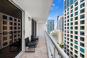 Sky High 31st Floor Condo W Parking