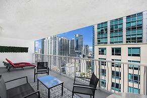 Sky High 31st Floor Condo W Parking