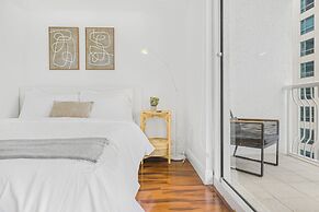 Sky High 31st Floor Condo W Parking