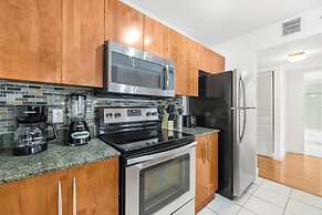 Sky High 31st Floor Condo W Parking