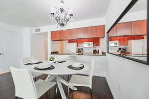 Sky High 31st Floor Condo W Parking