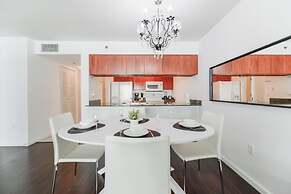 Sky High 31st Floor Condo W Parking