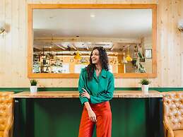 Bloom Boutique - Rishikesh Hills