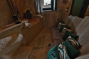 Eka Cave Suites