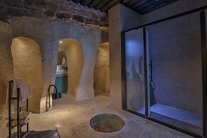 Eka Cave Suites