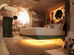 Eka Cave Suites