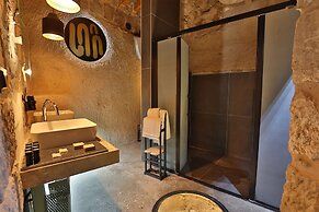Eka Cave Suites