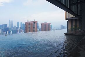 Harmony Luxury Suites At Lucentia BBCC