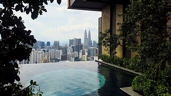 Harmony Luxury Suites At Lucentia BBCC