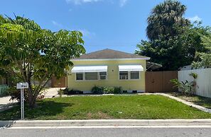 Artist Beach Retreat