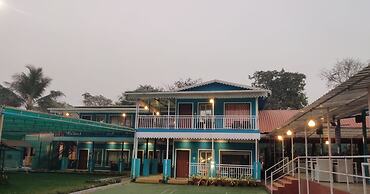 Supriti's Farmington Splash Resort